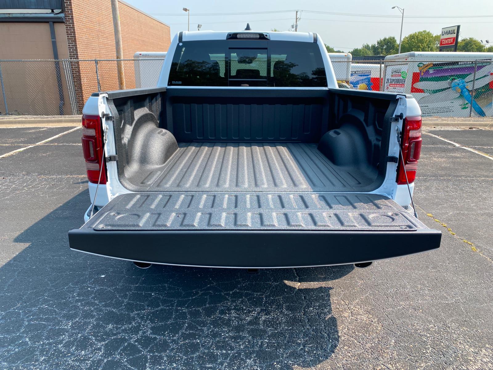 New 2021 Ram 1500 Limited 4×4 Crew Cab 5’7 Box Crew Cab In Merriam # 